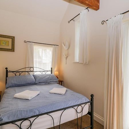 Parkfield Cottage Sturminster Marshall ภายนอก รูปภาพ