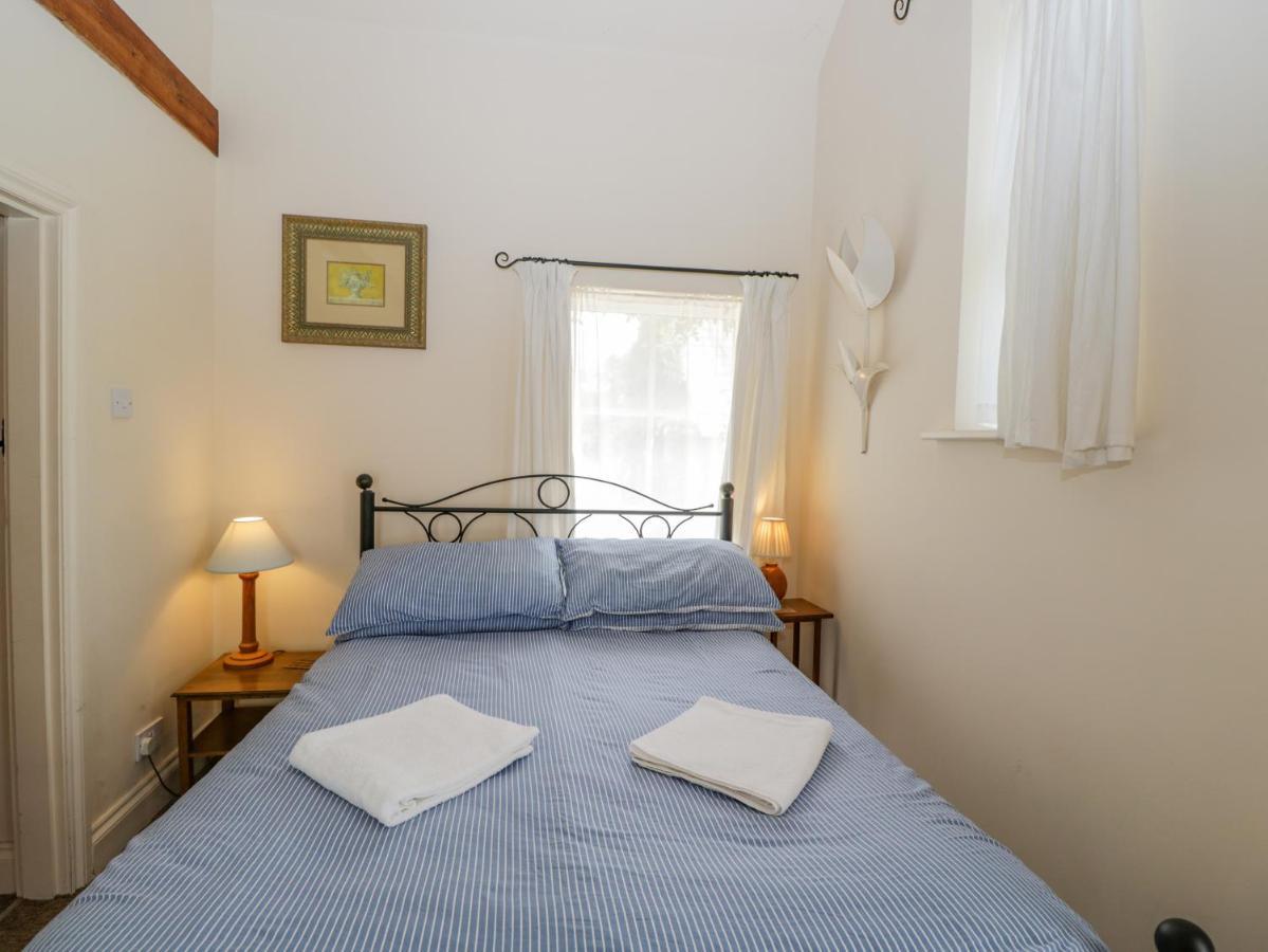 Parkfield Cottage Sturminster Marshall ภายนอก รูปภาพ