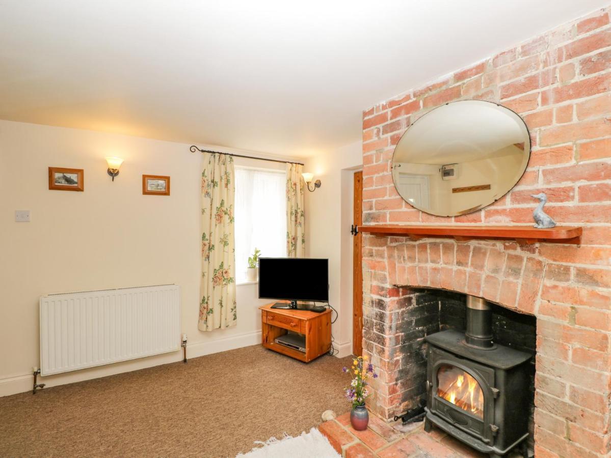 Parkfield Cottage Sturminster Marshall ภายนอก รูปภาพ