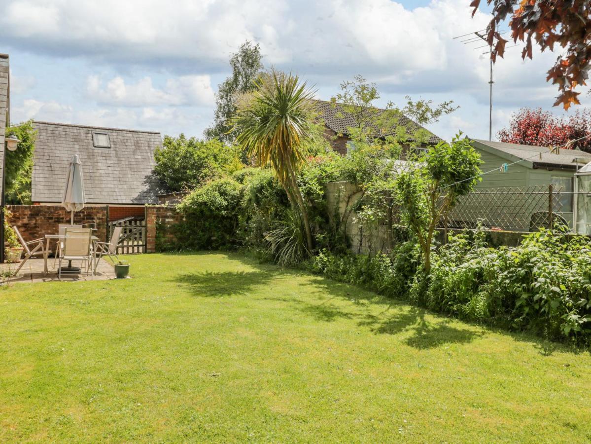 Parkfield Cottage Sturminster Marshall ภายนอก รูปภาพ